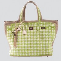 Model Tweed 260€